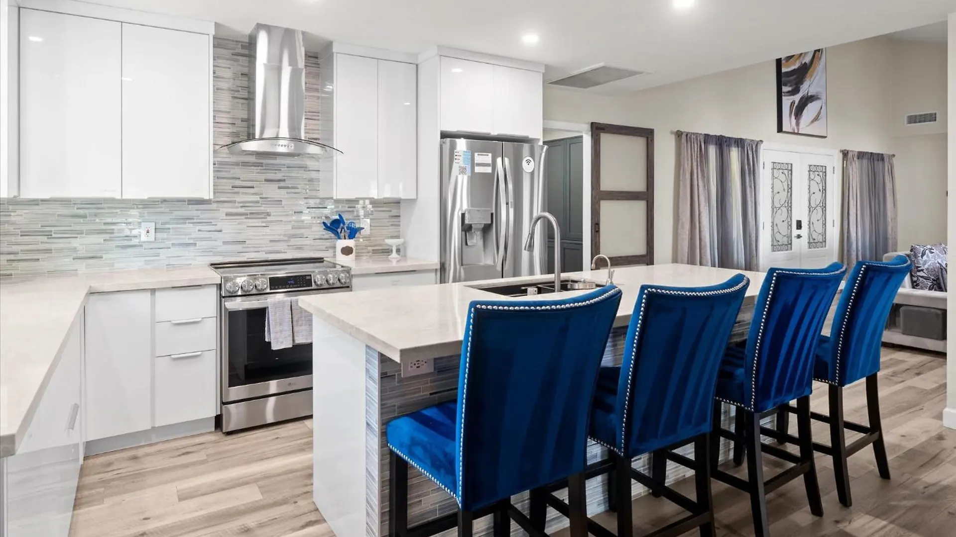 Villa 4 Br-Sleeps 10-Heated Private Pool-Fire Pit-Games Phoenix